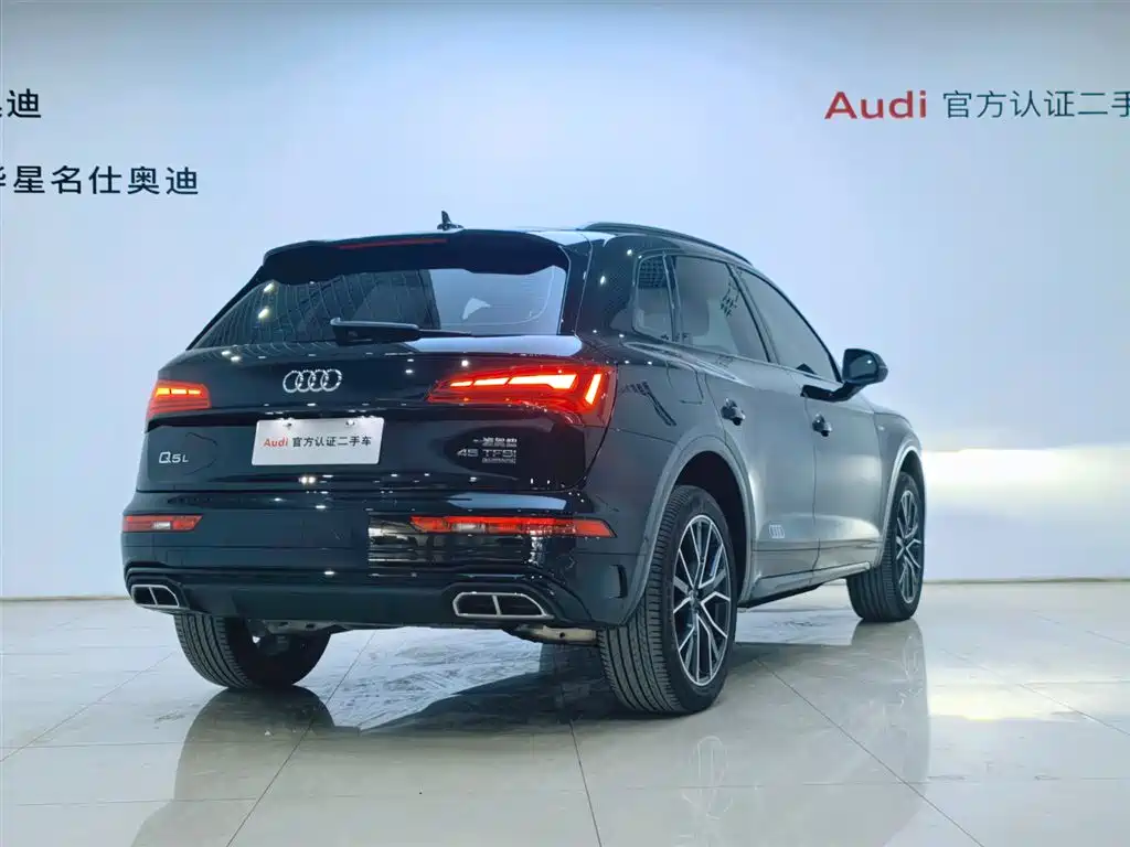 Audi Q5L 2025 — фото 4
