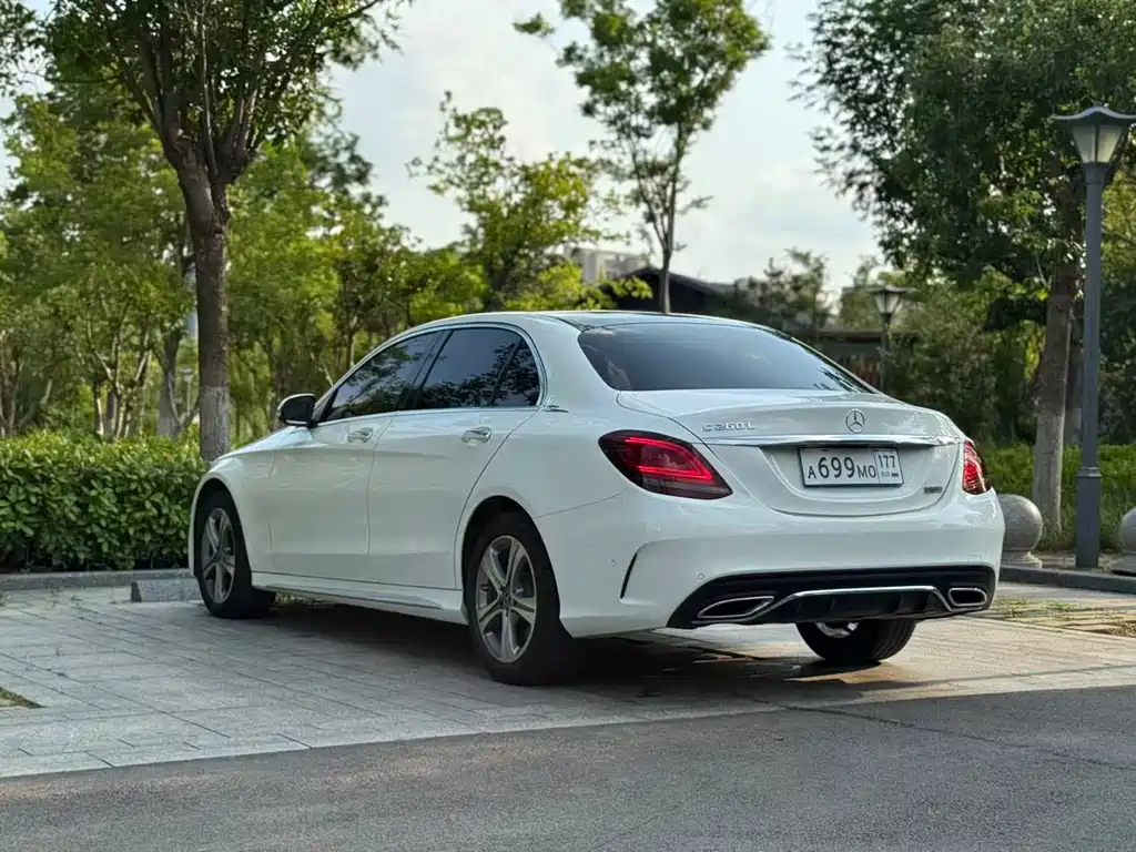 Mercedes-Benz C-Class 2021