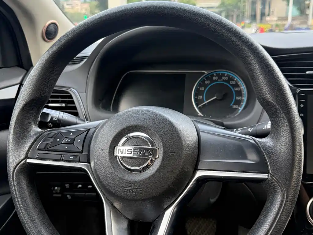 Nissan Sylphy EV 2018 — фото 16