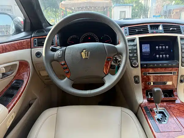 Toyota Crown 2005
