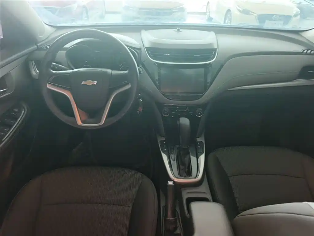 Chevrolet Malibu 2018 — фото 10
