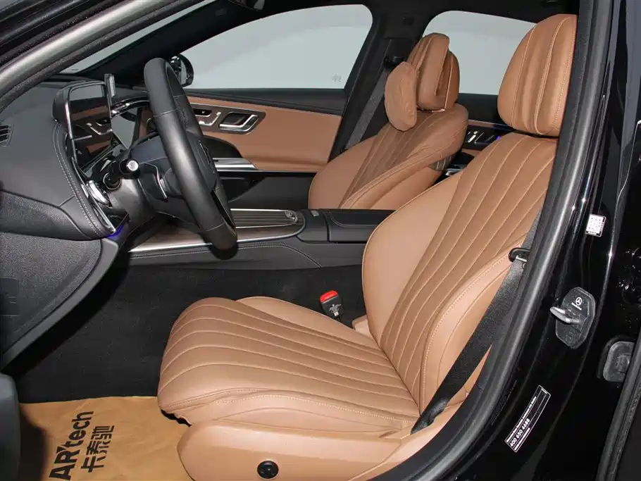 Mercedes-Benz E-Class 2025 — фото 13