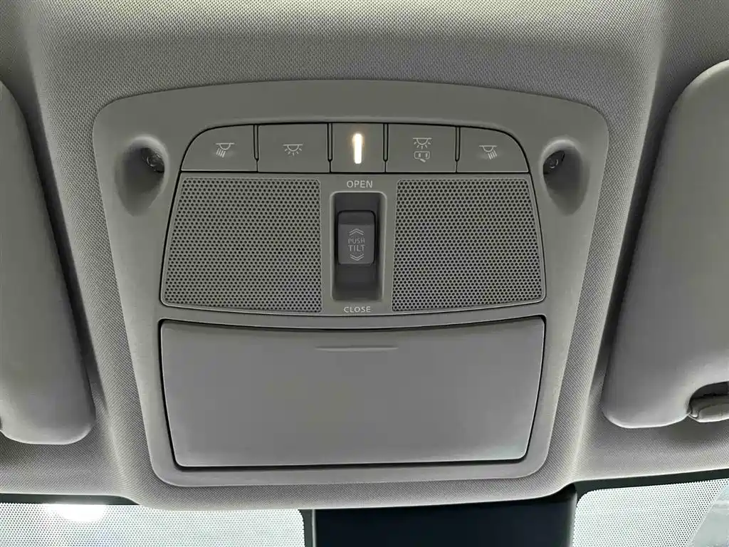 Nissan X-Trail 2025 — фото 8