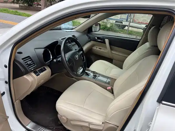 Toyota Highlander 2013