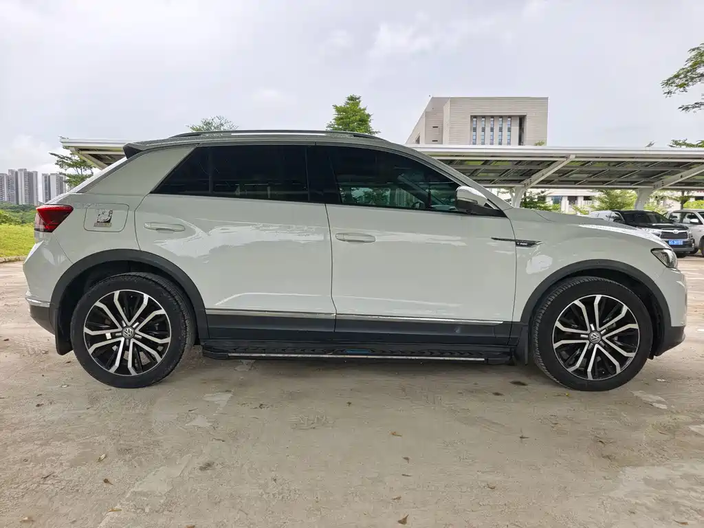 Volkswagen T-Roc 2019