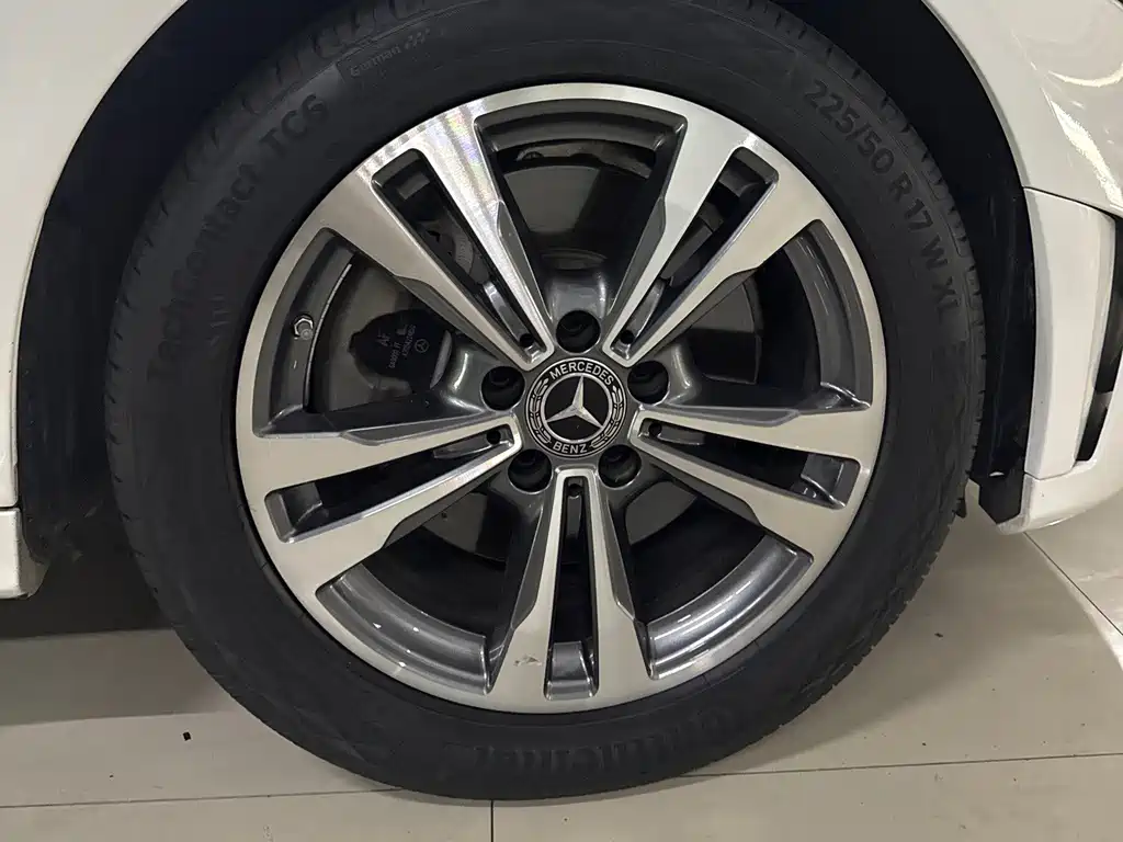 Mercedes-Benz C-Class 2021