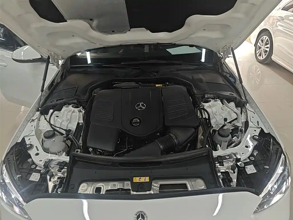 Mercedes-Benz C-Class 2024 — фото 20