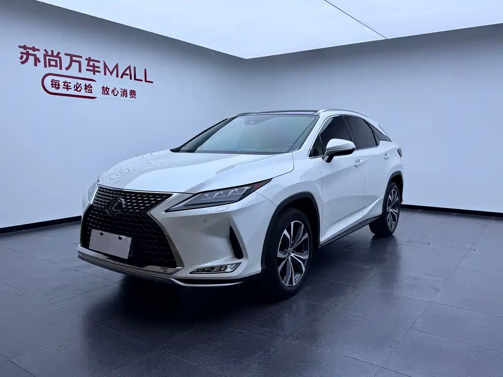 Lexus RX 2022 — фото 1