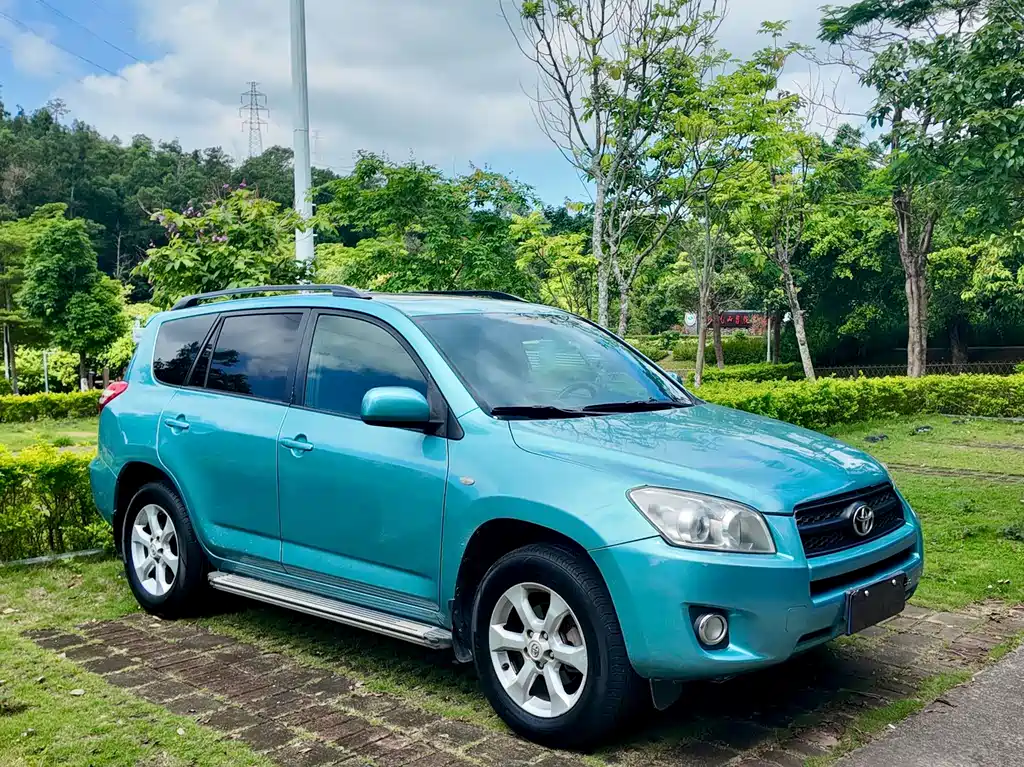 Toyota RAV4 2009 — фото 10