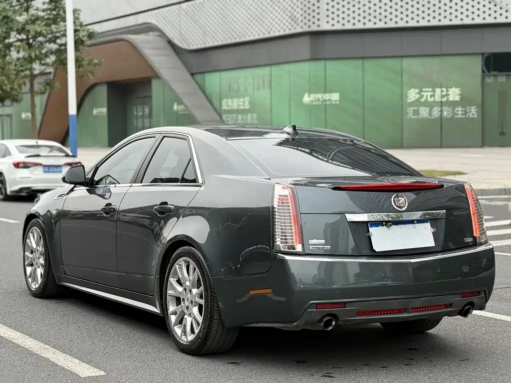 Cadillac CTS 2011 — фото 6