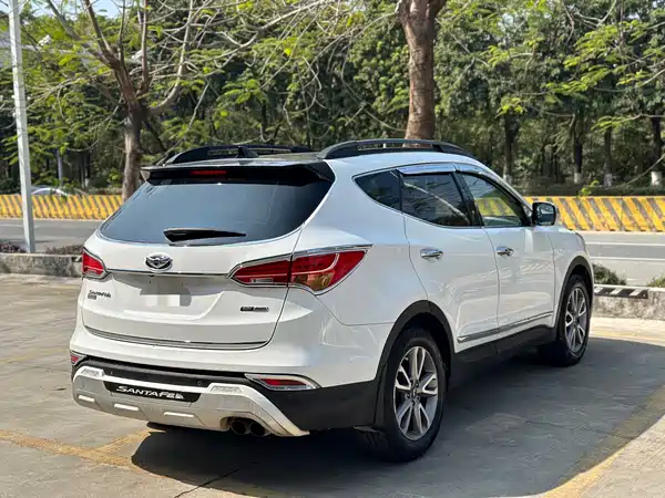 Hyundai Santa Fe 2013