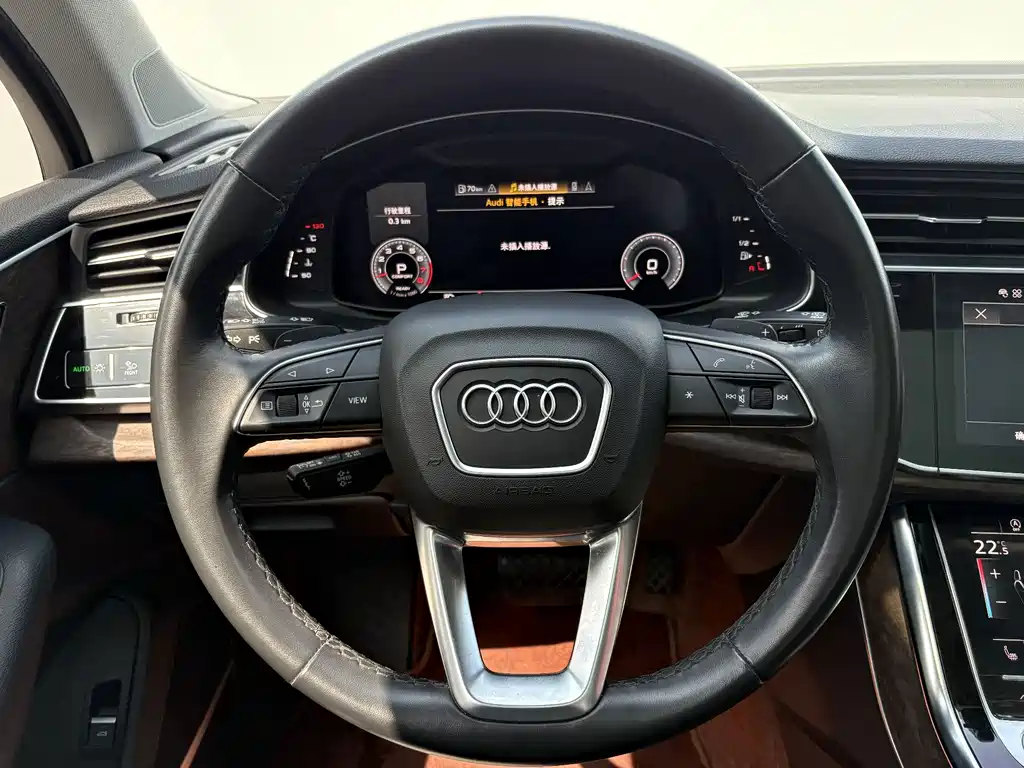 Audi Q7 2022 — фото 7
