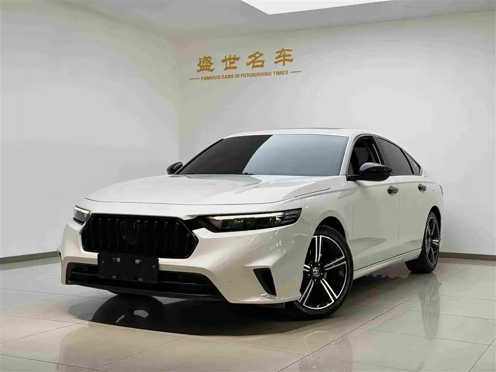 Honda Inspire 2024 — фото 1