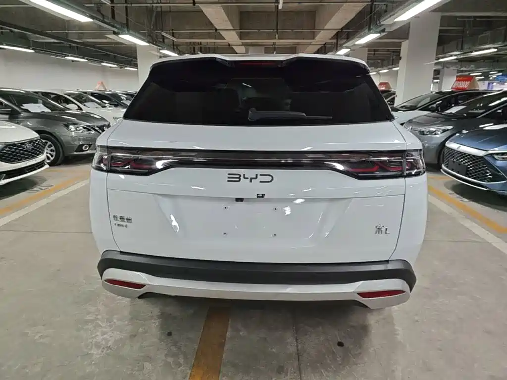 BYD Song L DM-i 2025 — фото 6