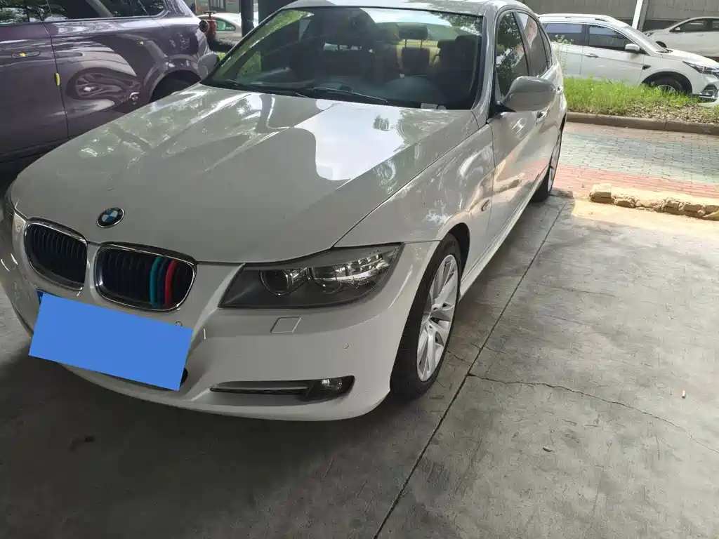 BMW 3 Series 2012 — фото 1