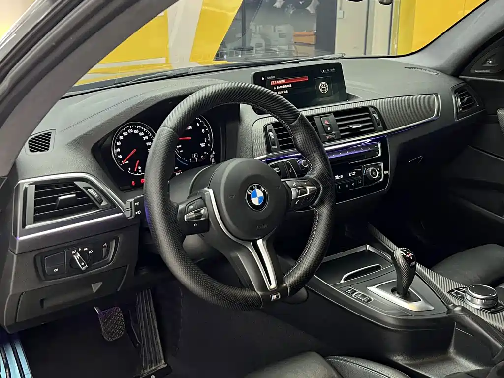 BMW M2 2017 — фото 7
