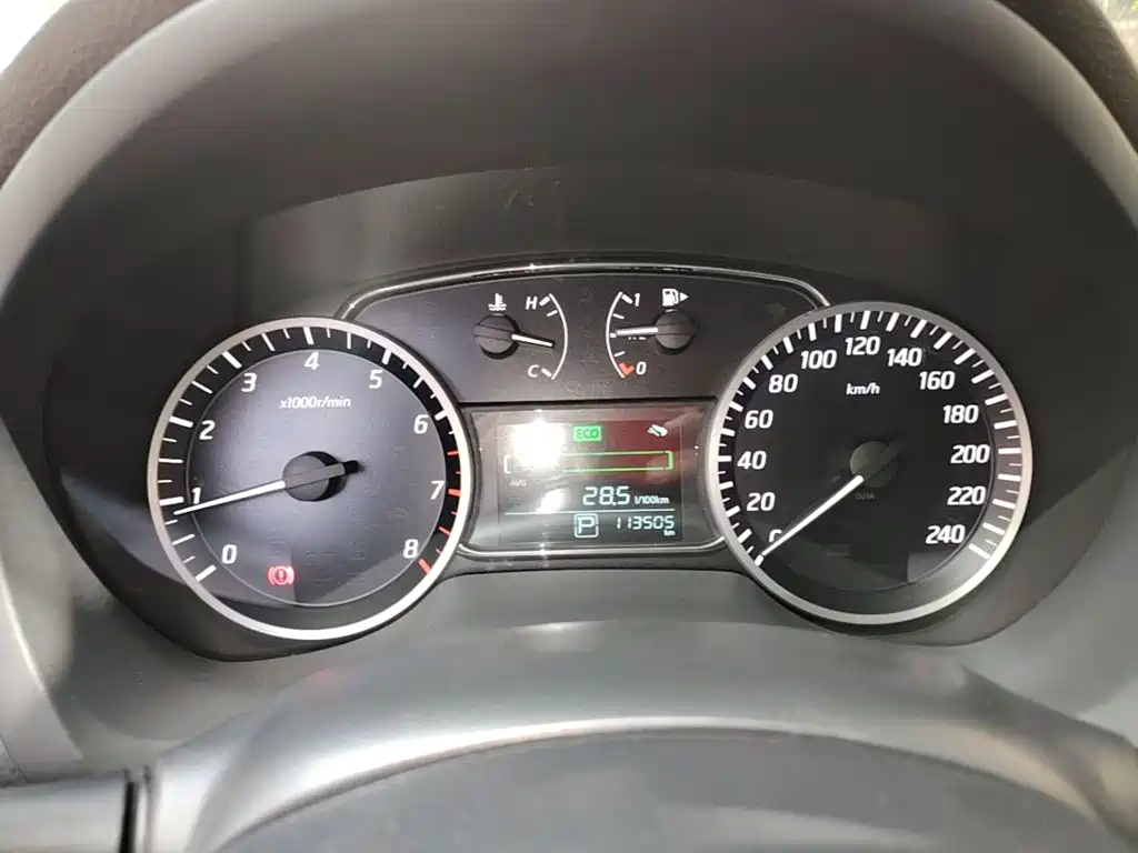 Nissan Sylphy 2017 — фото 12