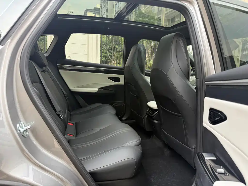 Geely Galaxy L7 2024 — фото 15