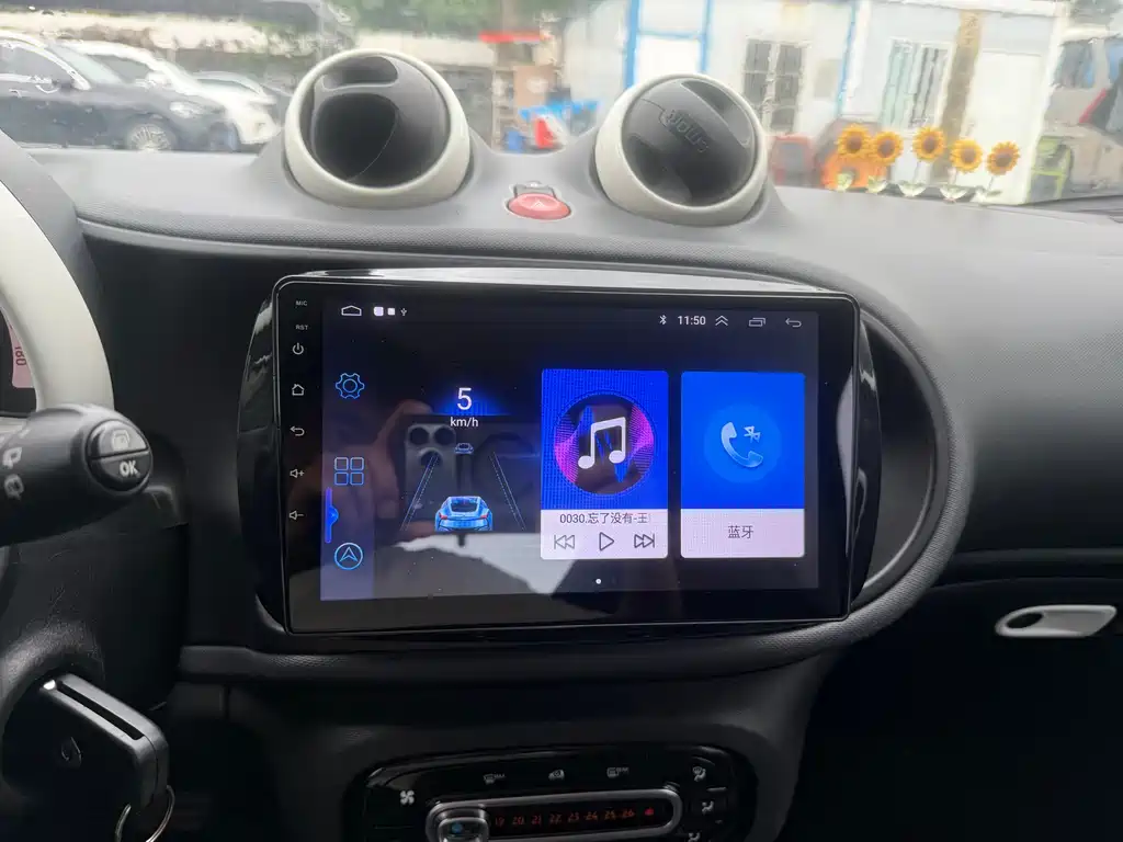 smart Fortwo 2016 — фото 11