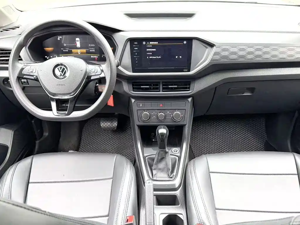 Volkswagen T-Cross 2023 — фото 3