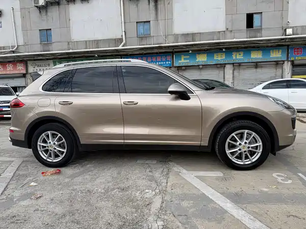 Porsche Cayenne 2016