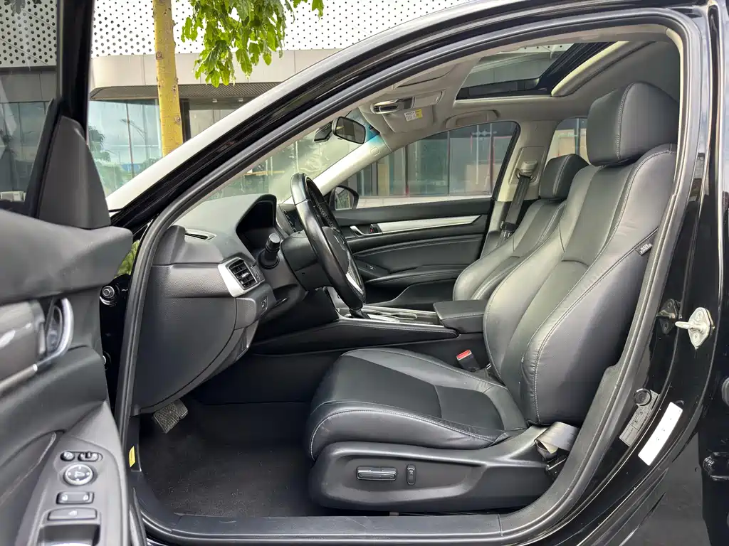 Honda Accord 2021 — фото 10