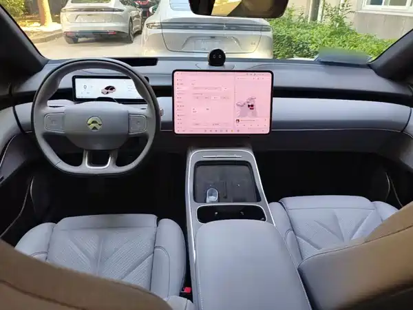 NIO ET5 2025