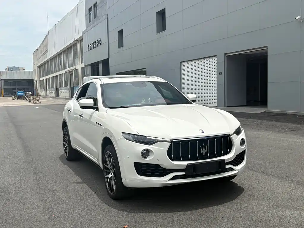 Maserati Levante 2017 — фото 3
