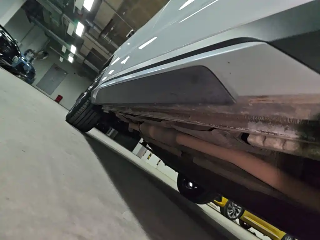 BYD Song L DM-i 2025 — фото 21