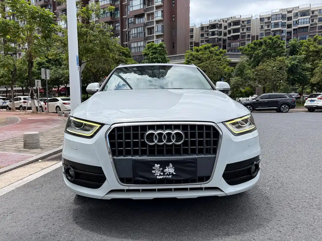Audi Q3 2015