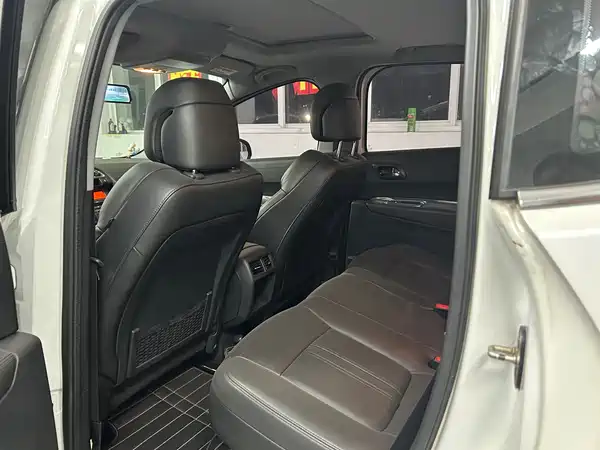 Peugeot 3008 2015