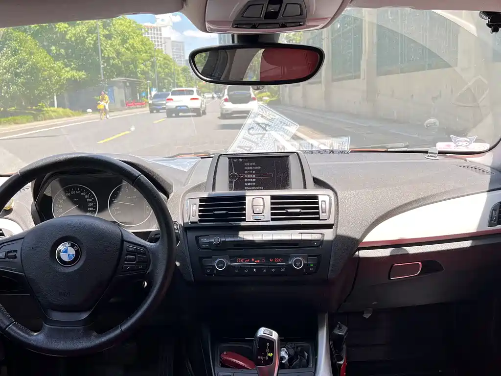 BMW 1 Series 2014 — фото 11