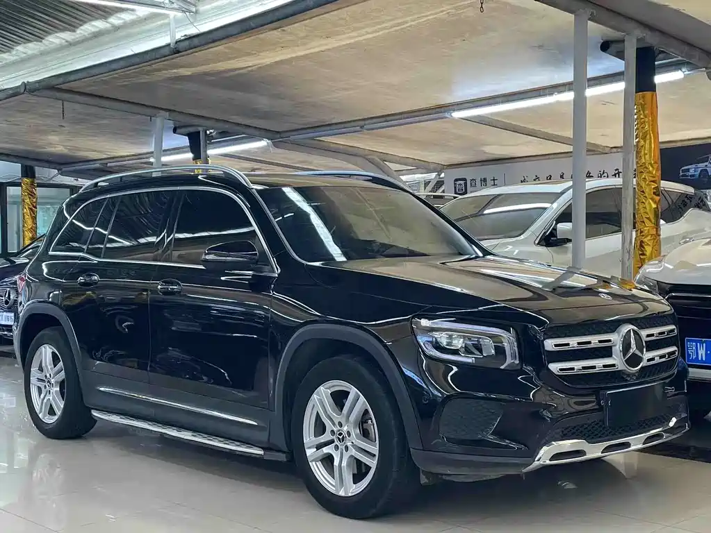 Mercedes-Benz GLB 2023 — фото 3