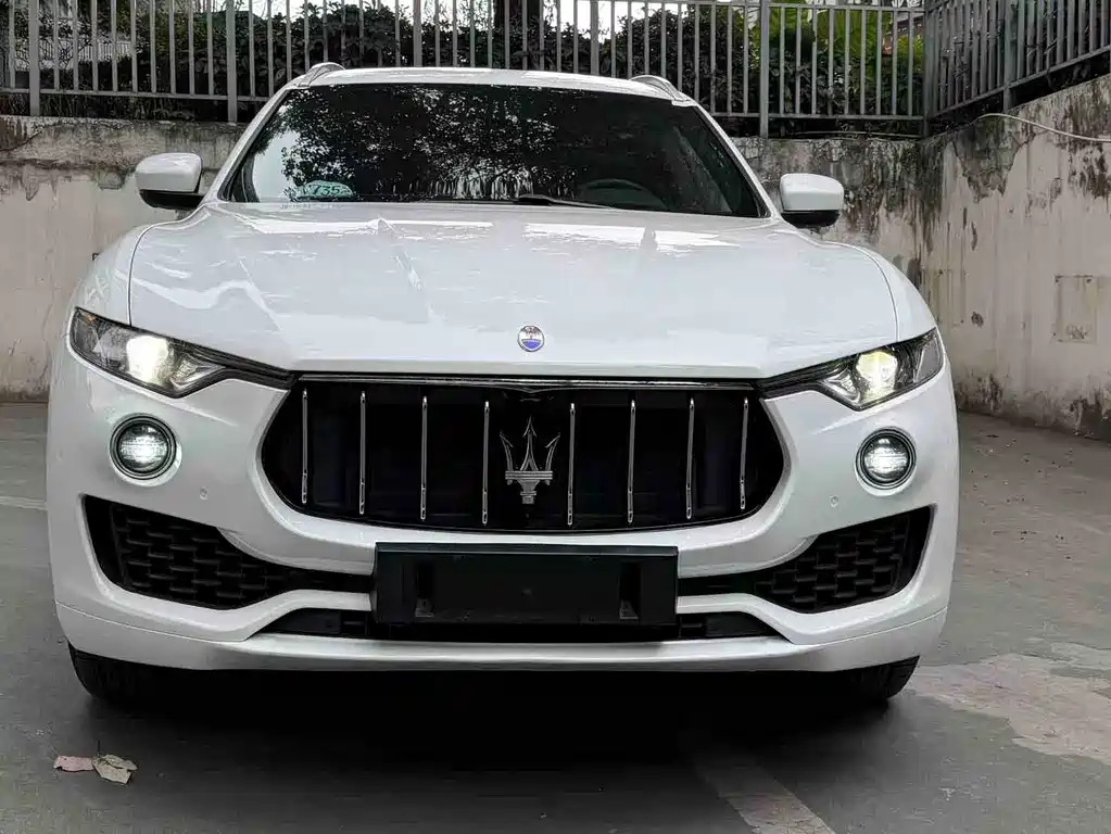 Maserati Levante 2017 — фото 2
