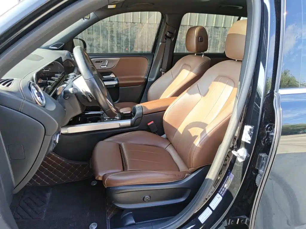 Mercedes-Benz GLB 2021 — фото 15