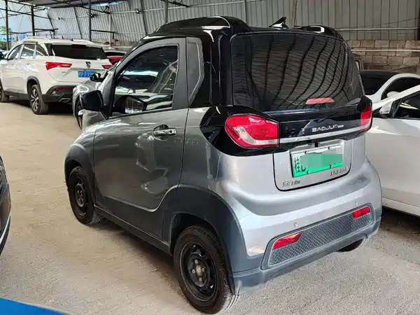 Baojun E100 2020
