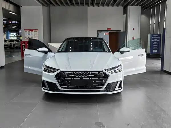 Audi A7L 2023