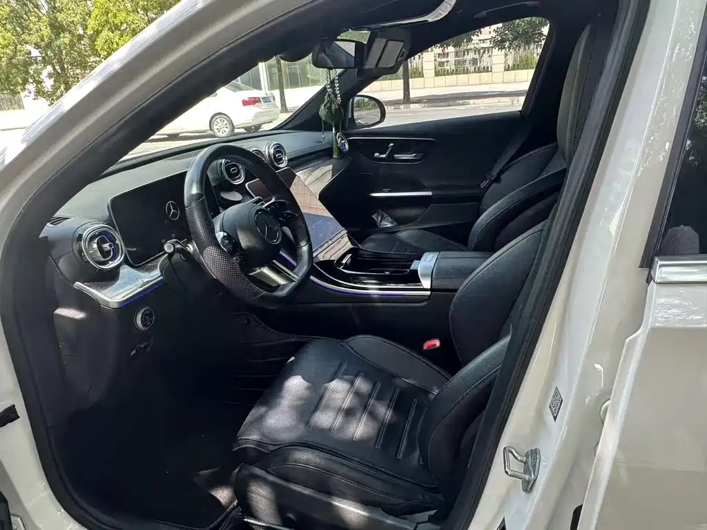 Mercedes-Benz C-Class 2022