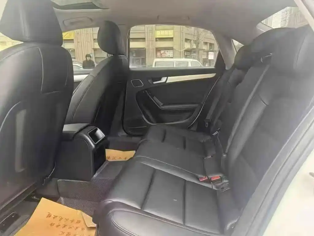 Audi A4L 2016