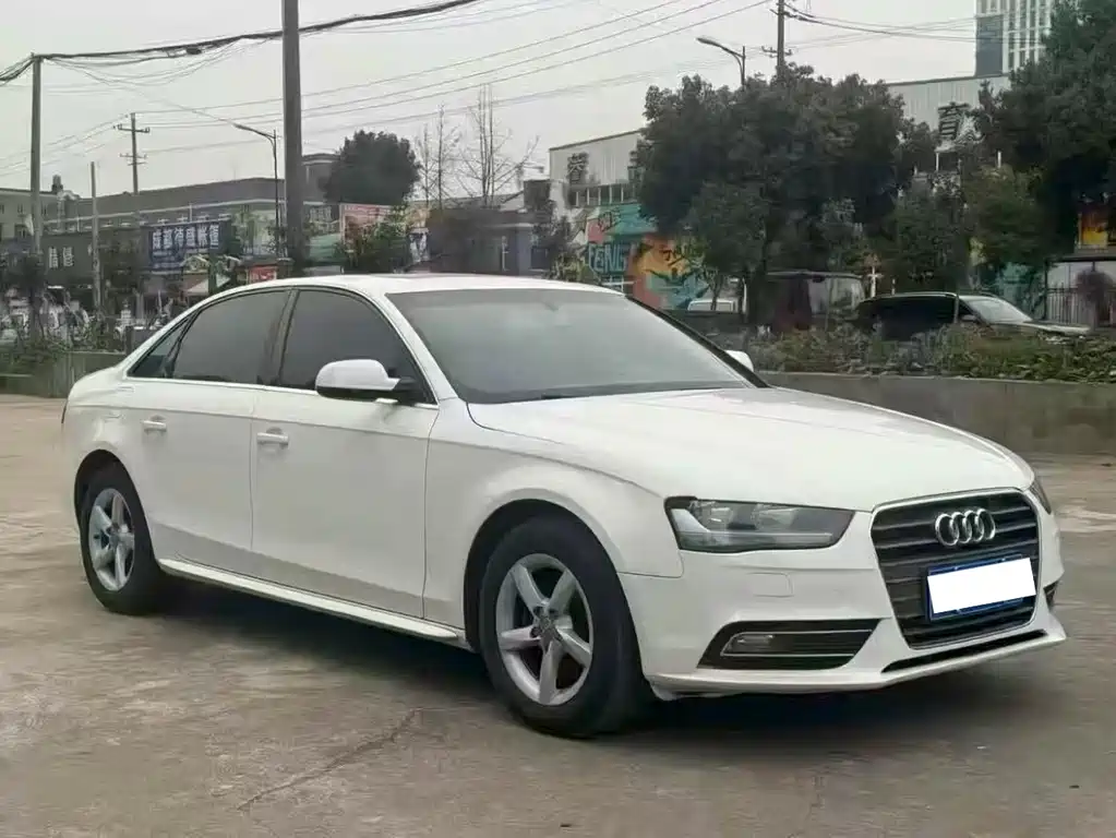 Audi A4L 2016