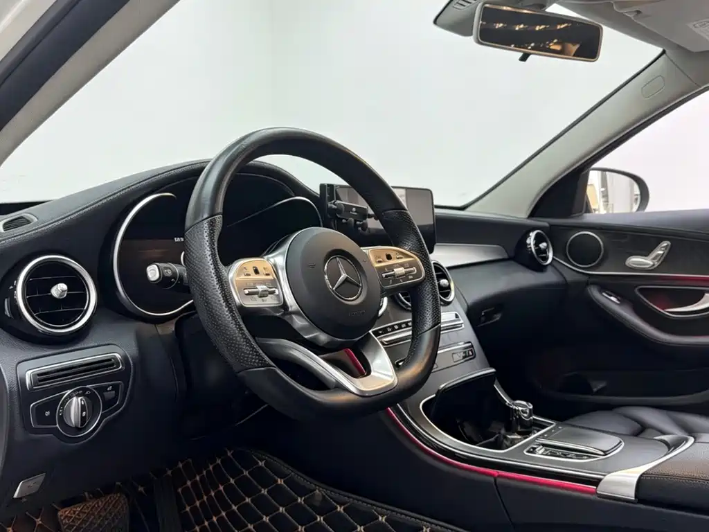 Mercedes-Benz C-Class 2019 — фото 4