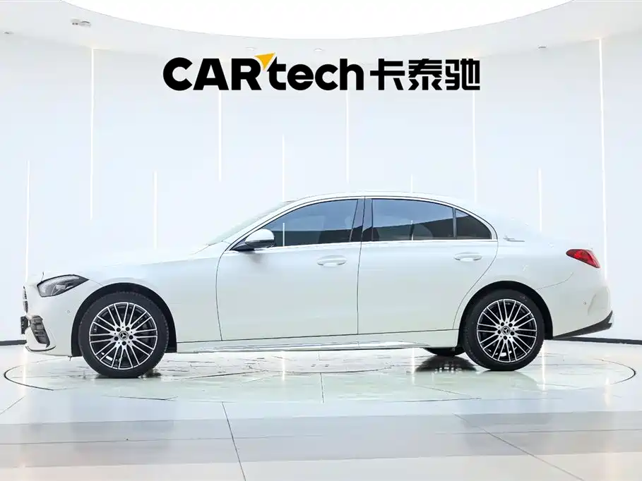 Mercedes-Benz C-Class 2023 — фото 7