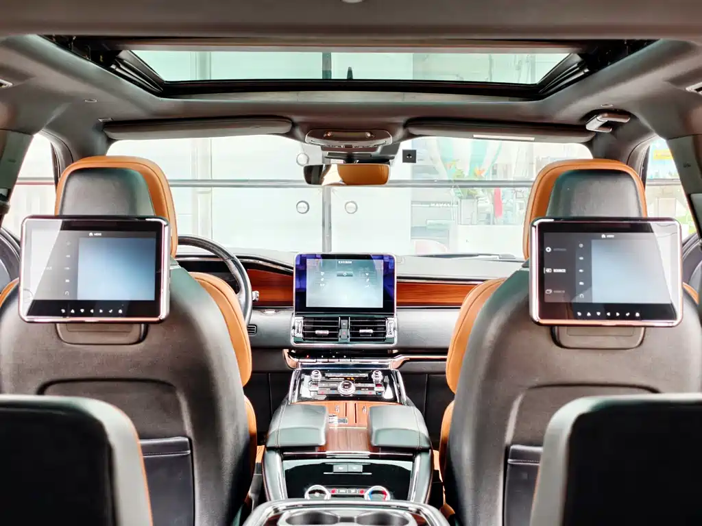Lincoln Navigator 2019 — фото 16