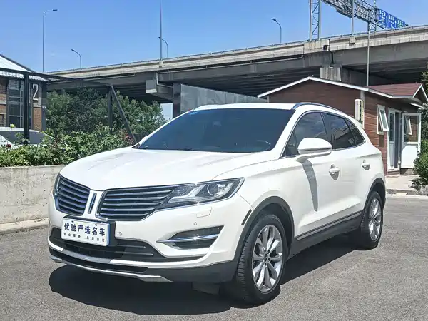 Lincoln MKC 2017