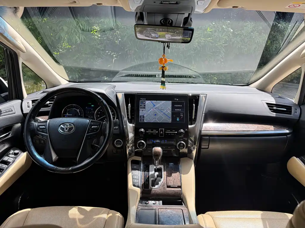 Toyota Vellfire 2021 — фото 11