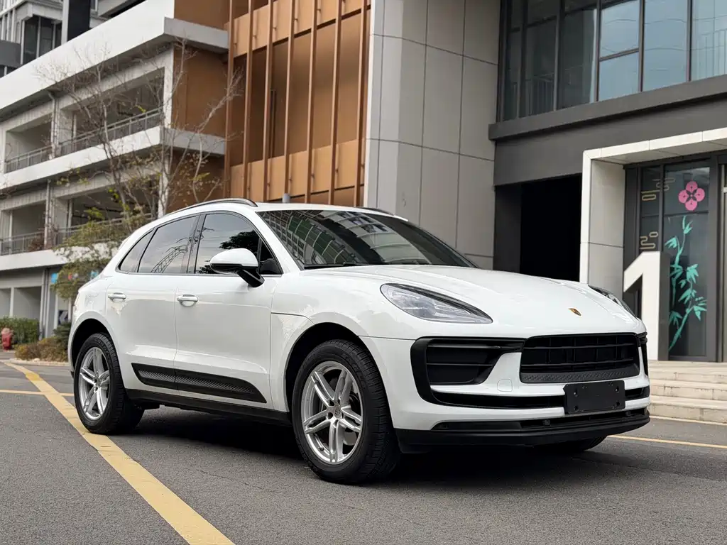 Porsche Macan 2024 — фото 3