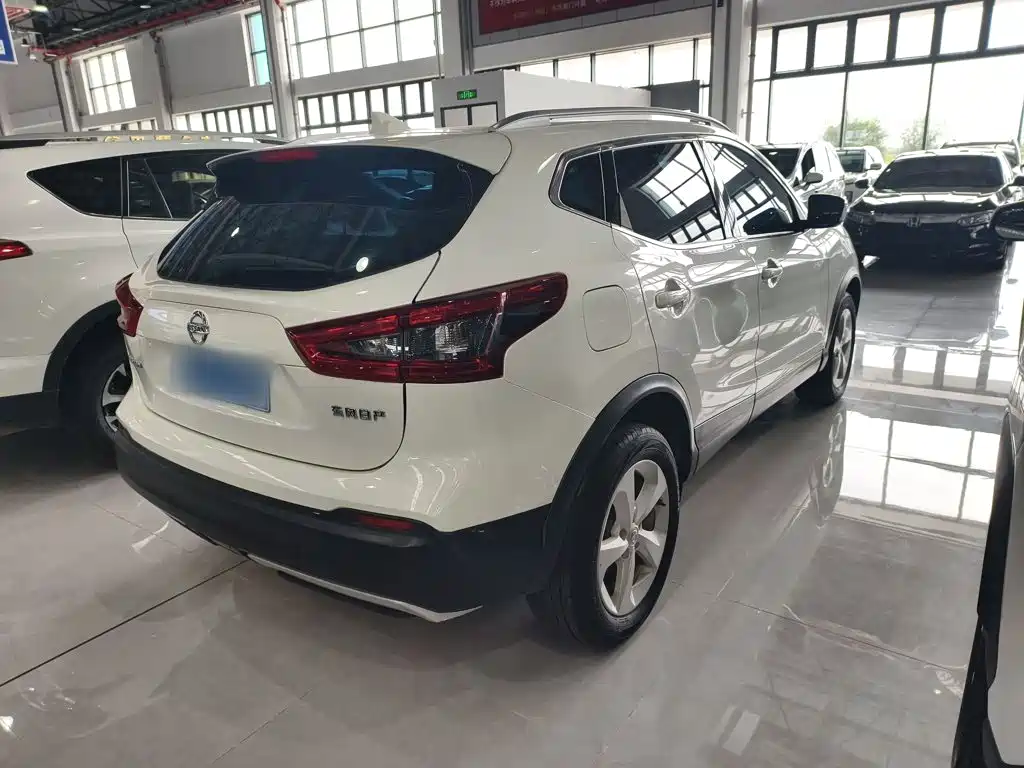 Nissan Qashqai 2022 — фото 10