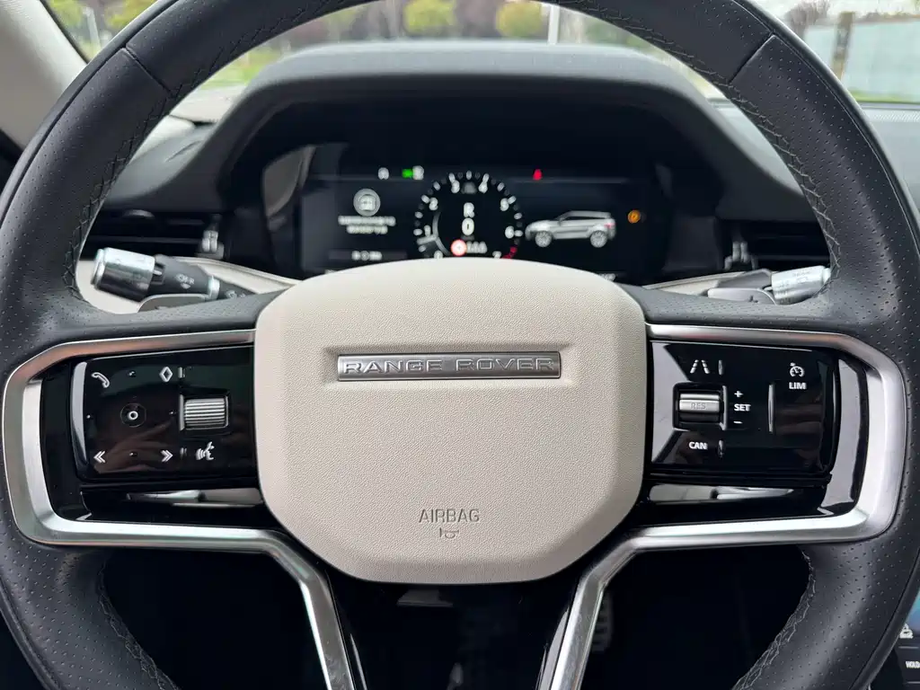 Land Rover Range Rover Evoque 2022 — фото 14