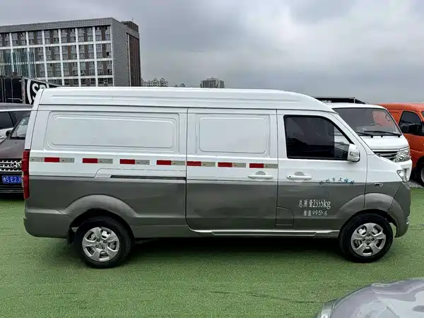 Jinbei New Hiace X30L 2023