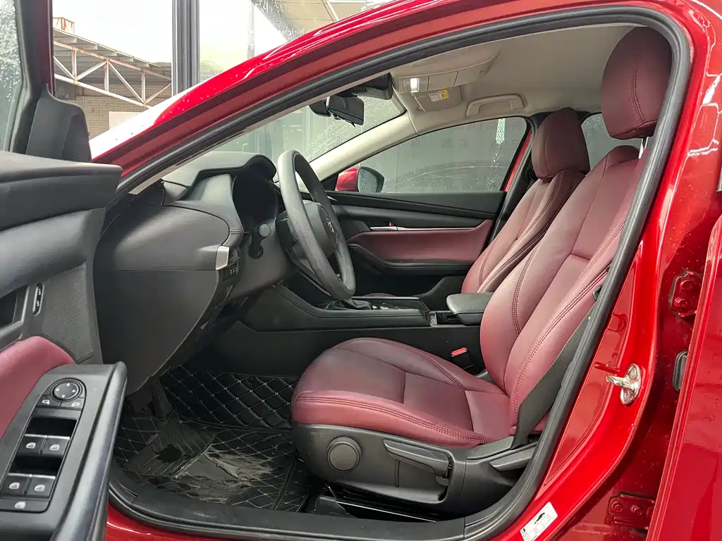 Mazda 3 Axela 2022